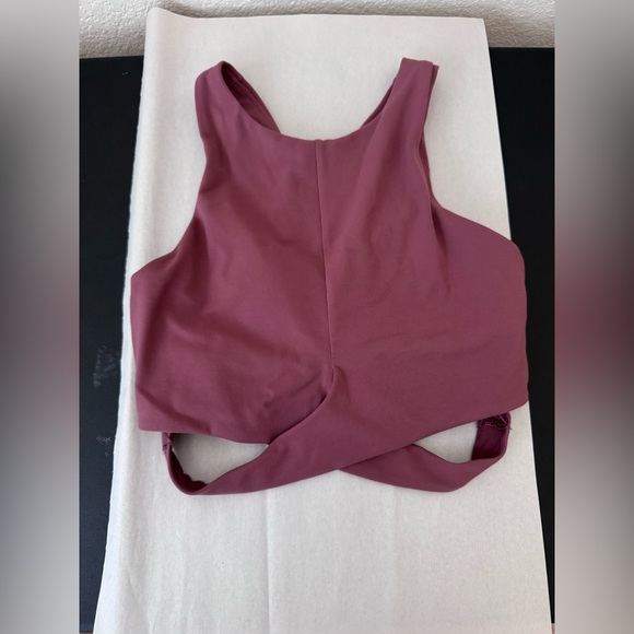 Athleta Conscious Cut Out Crop Rose Yoga Athleisure Size Small - Picture 2 of 11